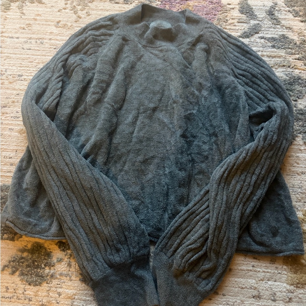 Size Small Barefoot Dreams Cropped Sweater